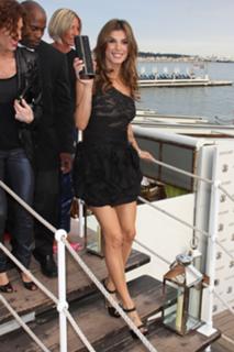Elisabetta Canalis feet photo thumbnail