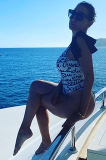 Elisabetta Franchi feet photo thumbnail