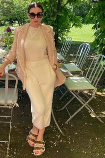 Elisabetta Franchi feet photo thumbnail