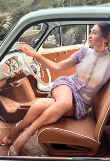 Elisabetta Franchi feet photo thumbnail