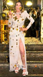 Elisabetta Franchi feet photo thumbnail