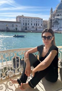 Elisabetta Franchi feet photo thumbnail