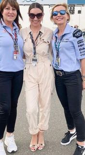 Elisabetta Franchi feet photo thumbnail