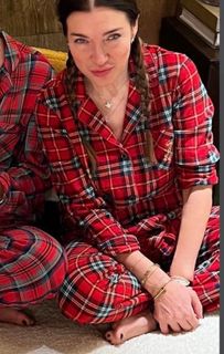 Elisabetta Franchi feet photo thumbnail