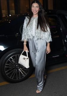 Elisabetta Franchi feet photo thumbnail