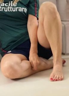 Elisabetta Franchi feet photo thumbnail