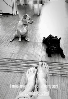 Elisabetta Franchi feet photo thumbnail