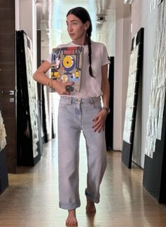 Elisabetta Franchi feet photo thumbnail