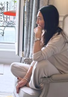 Elisabetta Franchi feet photo thumbnail