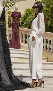 Elisabetta Franchi feet photo thumbnail