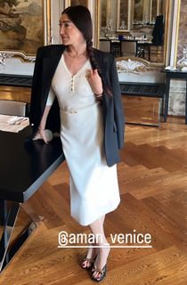 Elisabetta Franchi feet photo thumbnail