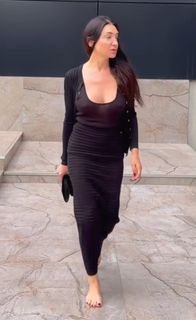 Elisabetta Franchi feet photo thumbnail