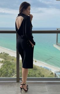 Elisabetta Franchi feet photo thumbnail