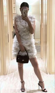 Elisabetta Franchi feet photo thumbnail