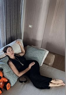 Elisabetta Franchi feet photo thumbnail