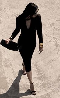 Elisabetta Franchi feet photo thumbnail