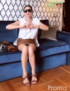 Elisabetta Franchi feet photo thumbnail