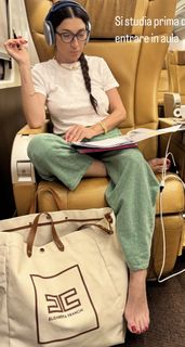 Elisabetta Franchi feet photo thumbnail