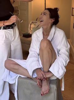 Elisabetta Franchi feet photo thumbnail