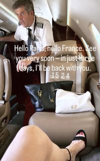 Elisabetta Franchi feet photo thumbnail