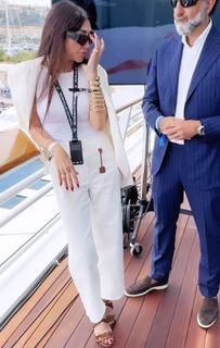 Elisabetta Franchi feet photo thumbnail