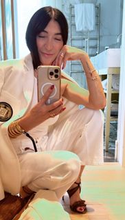 Elisabetta Franchi feet photo thumbnail