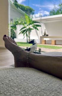Elisabetta Franchi feet photo thumbnail