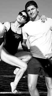 Elisabetta Franchi feet photo thumbnail