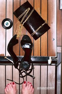 Elisabetta Franchi feet photo thumbnail