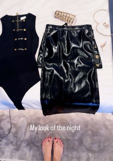 Elisabetta Franchi feet photo thumbnail