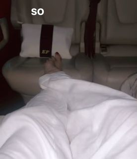 Elisabetta Franchi feet photo thumbnail