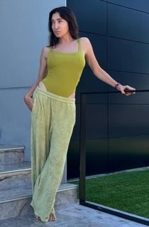 Elisabetta Franchi feet photo thumbnail