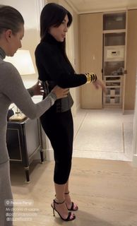 Elisabetta Franchi feet photo thumbnail