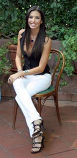Elisabetta Gregoraci feet photo thumbnail