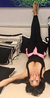 Elisabetta Gregoraci feet photo thumbnail