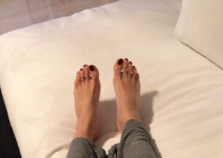 Elisabetta Gregoraci feet photo thumbnail