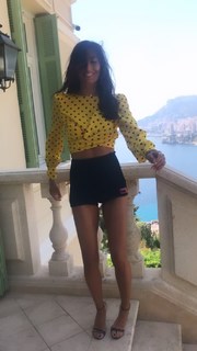 Elisabetta Gregoraci feet photo thumbnail