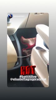 Elisabetta Gregoraci feet photo thumbnail