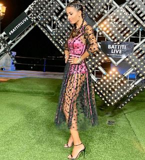 Elisabetta Gregoraci feet photo thumbnail