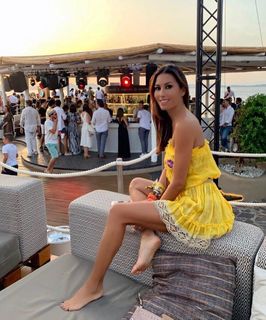 Elisabetta Gregoraci feet photo thumbnail