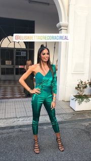 Elisabetta Gregoraci feet photo thumbnail