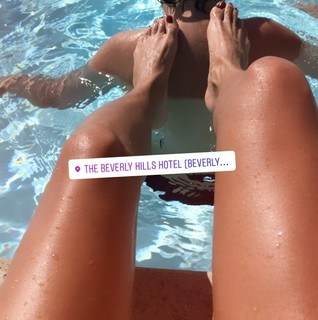 Elisabetta Gregoraci feet photo thumbnail