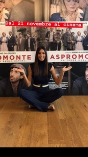 Elisabetta Gregoraci feet photo thumbnail