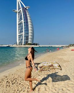 Elisabetta Gregoraci feet photo thumbnail
