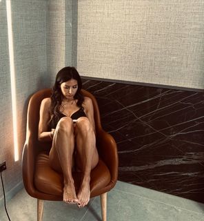 Elisabetta Gregoraci feet photo thumbnail