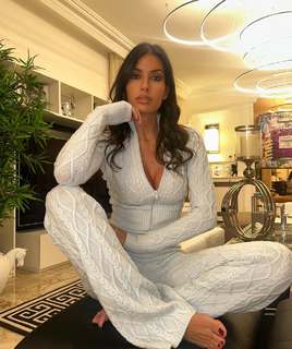 Elisabetta Gregoraci feet photo thumbnail