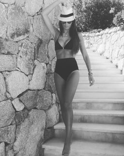 Elisabetta Gregoraci feet photo 1