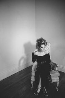Elise Eberle feet photo 3