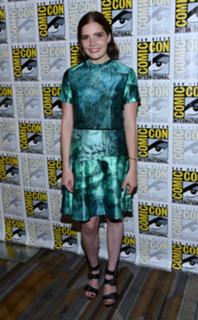 Elise Eberle feet photo 3