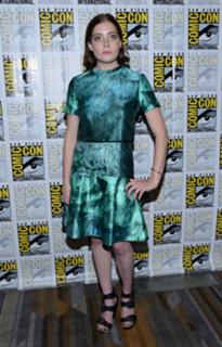 Elise Eberle feet photo 2